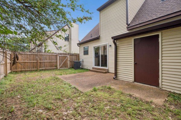 Building Photo - 1404 Quail Run