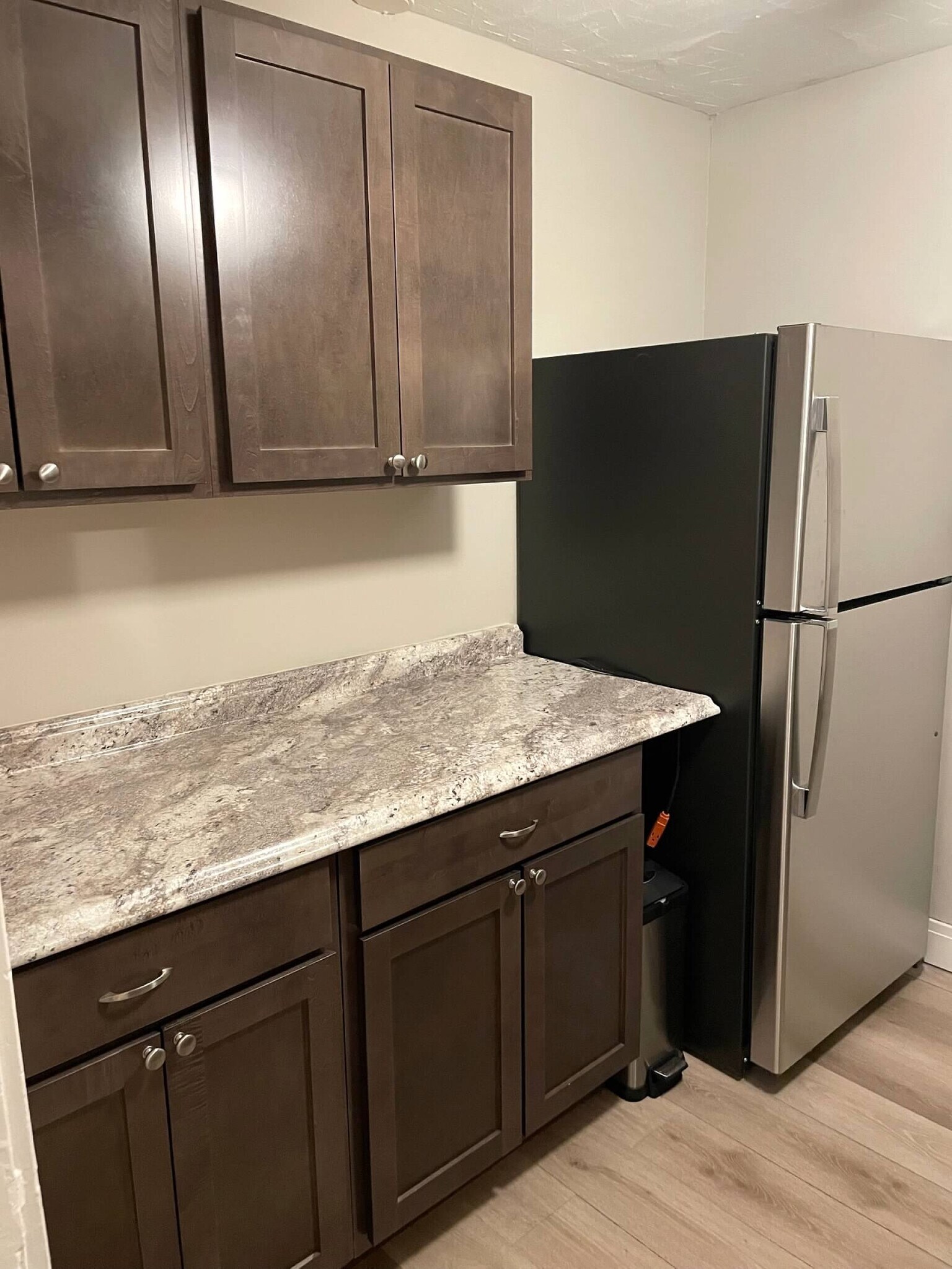 Building Photo - 329 Elmwood Ave