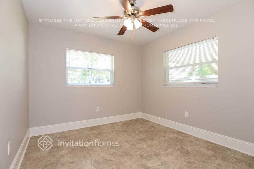 Building Photo - 3704 N Clearfield Ave