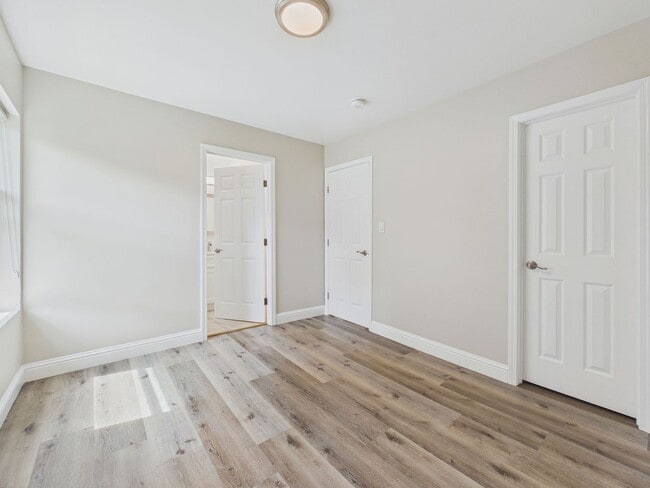 Building Photo - Brand New 1BD/1BA ADU with Private Deck, In-Unit Laundry & Parking – Prime Oakland Location