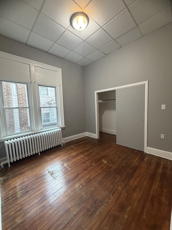 Building Photo - 240 Saratoga St