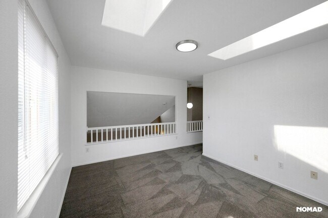 Building Photo - Spacious 4BR House in Broomfield