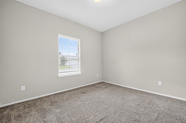 Building Photo - 2330 Georgina Falls Dr