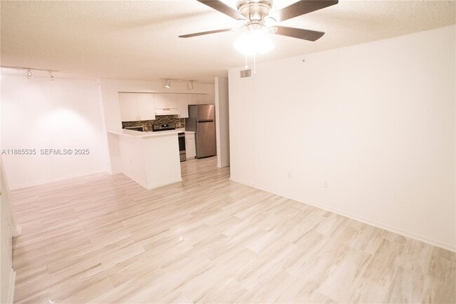 Building Photo - 12130 St.Andrews Pl