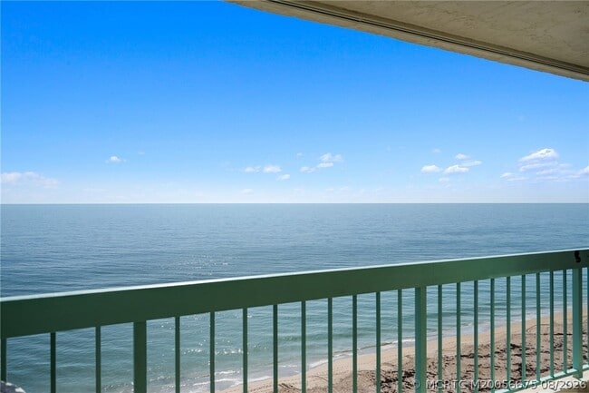 Building Photo - 9940 S Ocean Dr