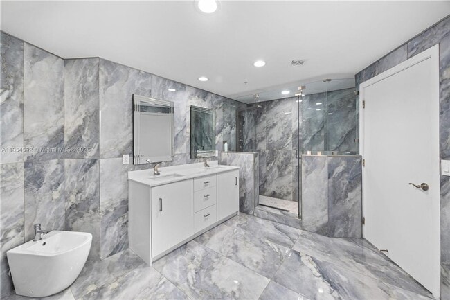 Building Photo - 3000 NE 188th St