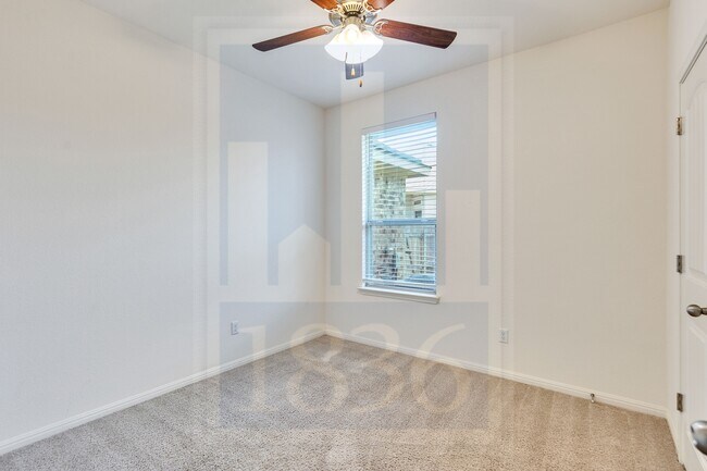 Building Photo - 872 Centerra Hills Cir