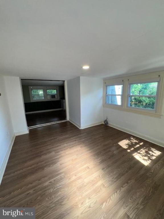 Building Photo - 1433 Manley Rd