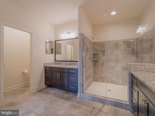 Building Photo - 22595 Windsor Locks Square