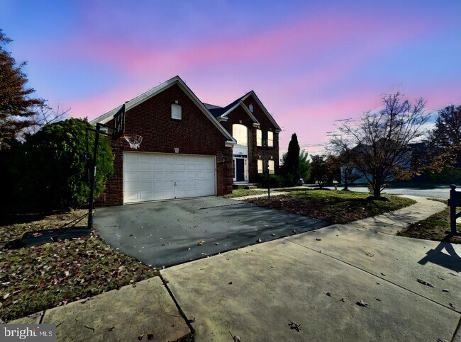 Building Photo - 15000 Onan Ct