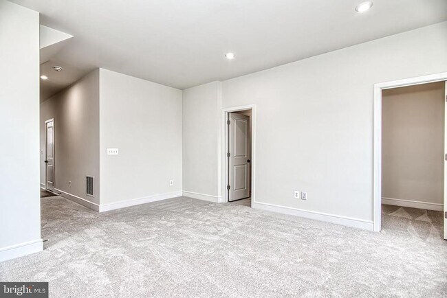 Building Photo - 120 Checkerspot Wy