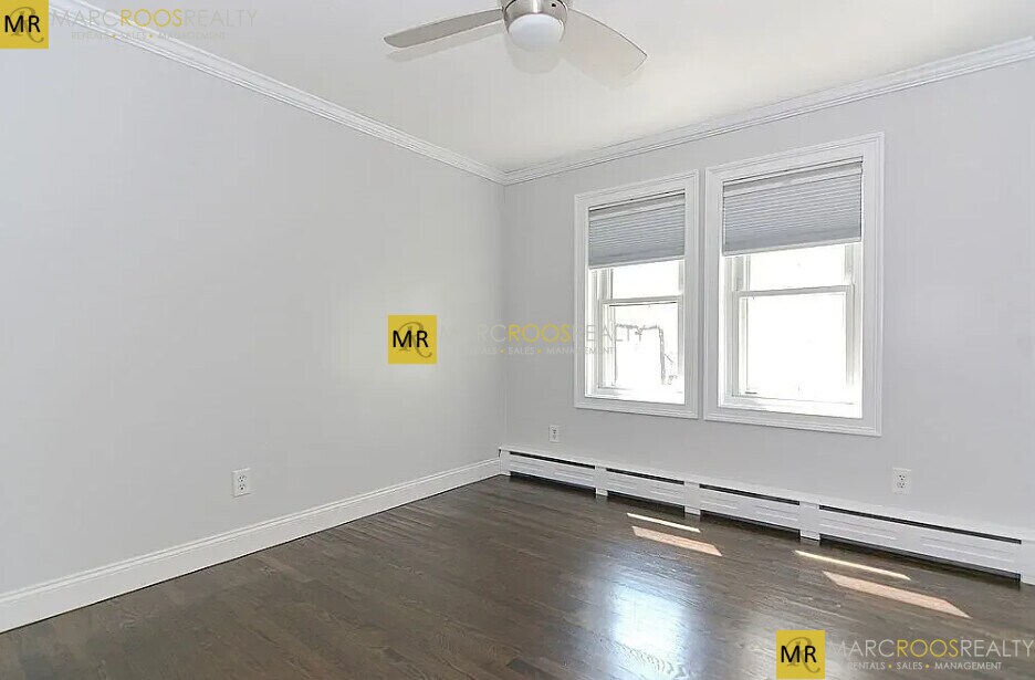 Building Photo - 237 Trenton St