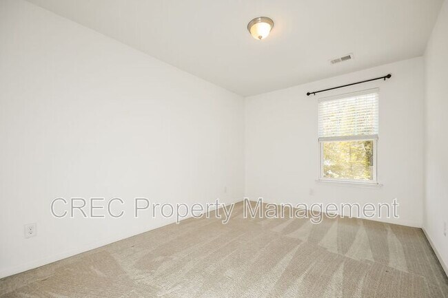 Building Photo - 9774 Seed St