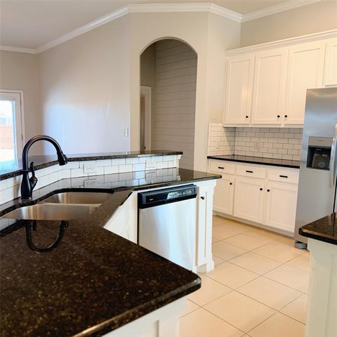 Building Photo - 312 Portland Ct