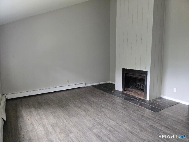 Building Photo - 44 Armand Dr