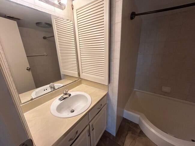 Building Photo - 3609 Juneau Rd