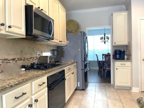 Building Photo - Great Location, wonderful Schools, Large e...