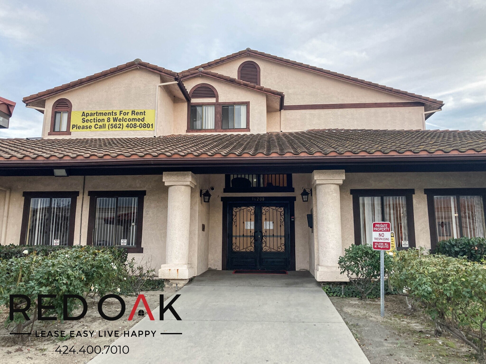 Building Photo - 16200 Vermont Ave