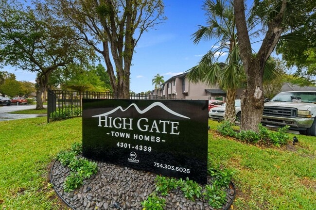 Building Photo - 4331 NW 115th Ave