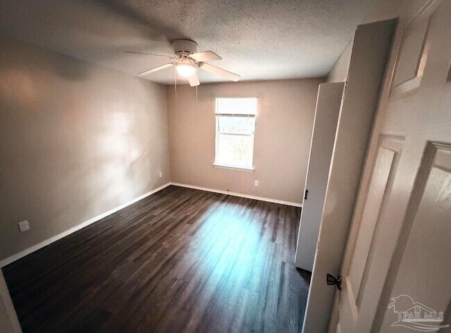 Building Photo - 7811 Deborah Dr