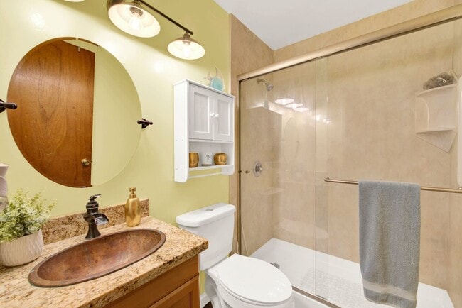 Building Photo - 162 Isle Royale Cir