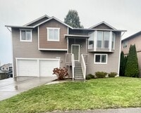Building Photo - 3bd/2ba Marysville House