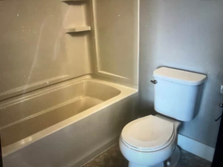 Building Photo - 6012 Farmstead Ave