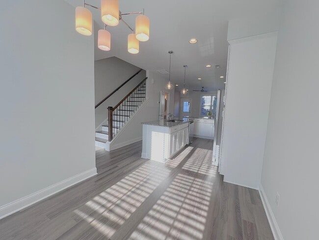 Building Photo - 6800 Milligan Way