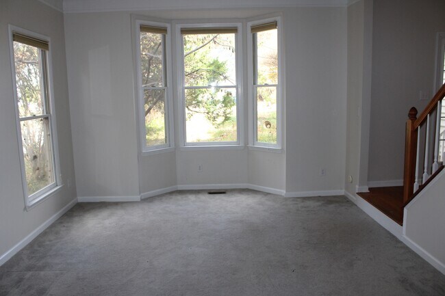 Building Photo - 112 Wenonah Way