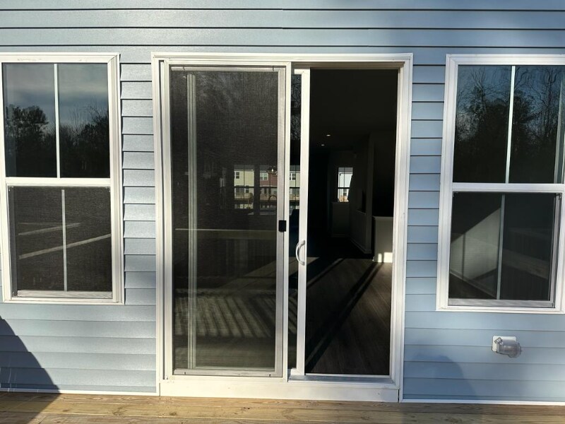 Building Photo - 619 Rivanna Hl Rd