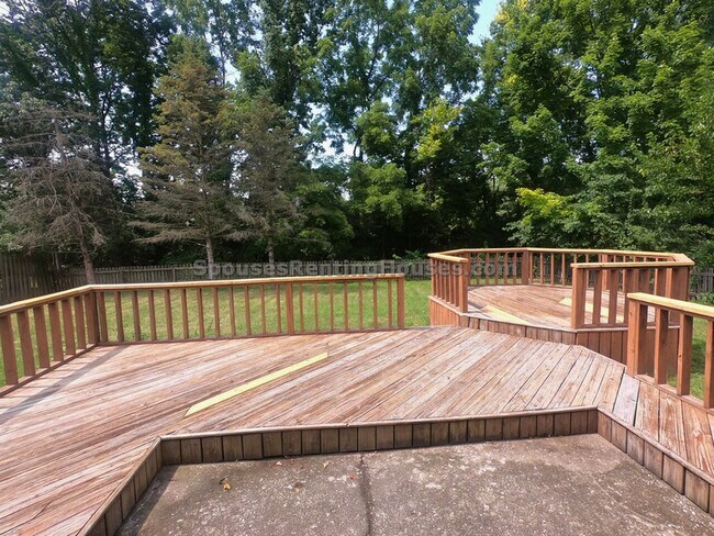 Building Photo - 7648 Camberwood Dr