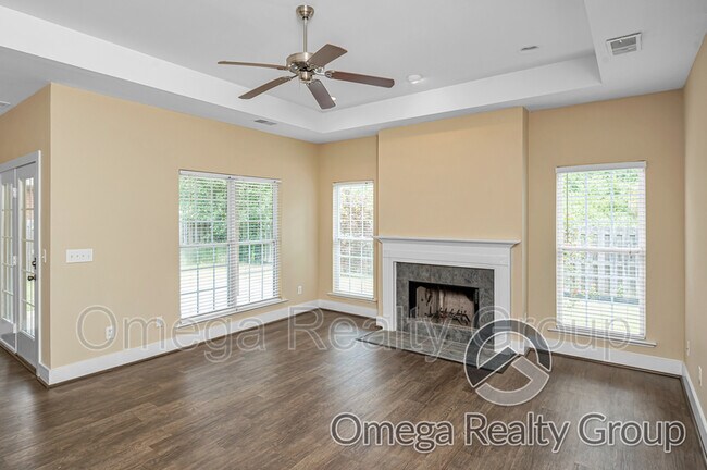 Building Photo - 252 Chesser Park Dr