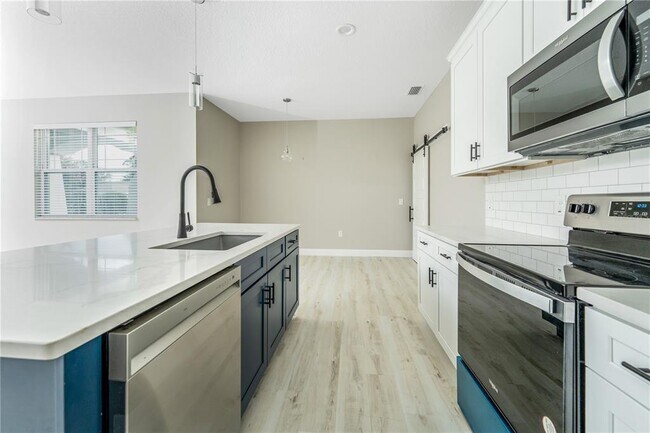 Building Photo - 1011 Johnston Rd SE