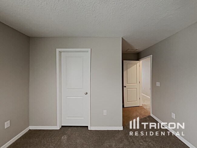 Building Photo - 12719 Hampton Hill Dr