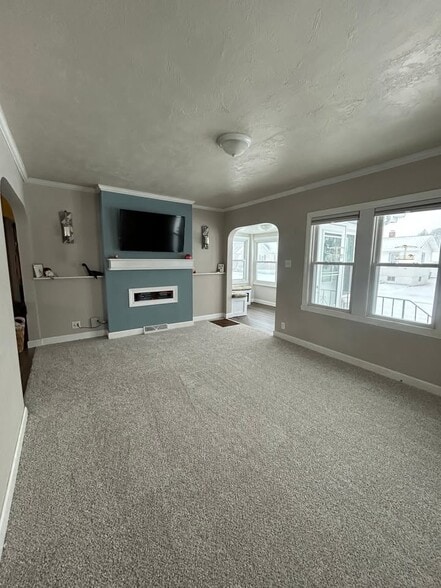 Living Room 3 - 619 Northern Ave