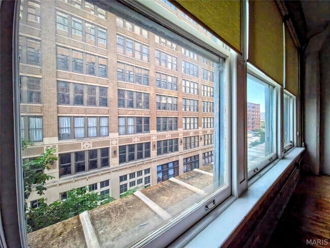 Building Photo - 1709 Washington Ave