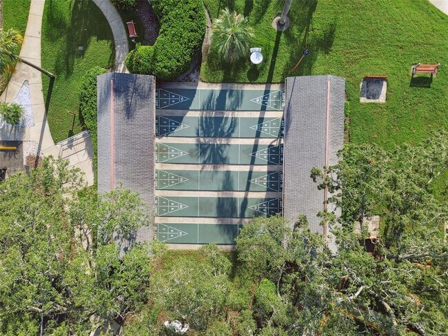 Building Photo - 11110 Carriage Hill Dr