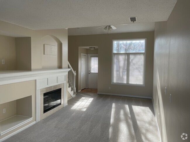 Building Photo - 811 Burr Oaks Dr
