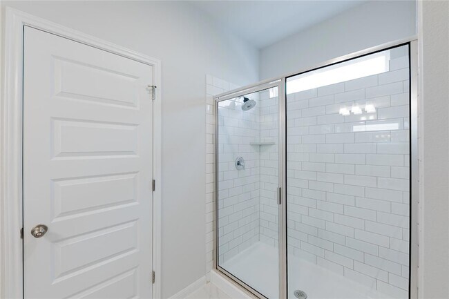 Building Photo - 301 Elm Br Trl