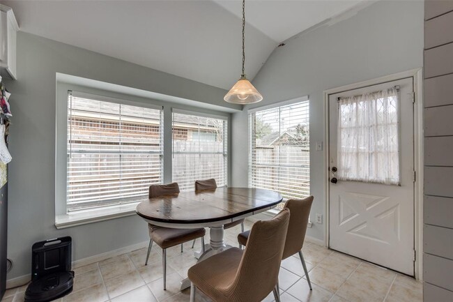Building Photo - 1230 Wildewood Ct