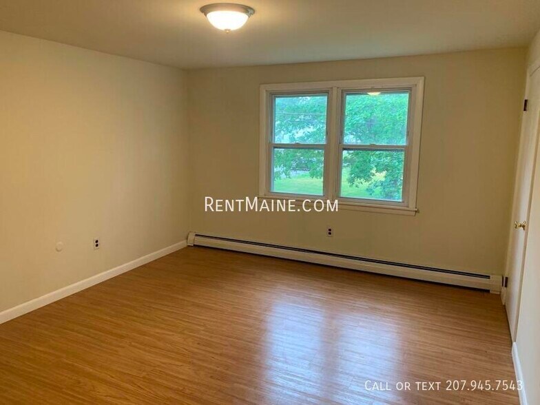 Building Photo - 35 Yale St