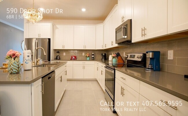 Building Photo - 590 Drop Shot Dr