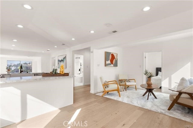 Building Photo - 503 Oleander Dr