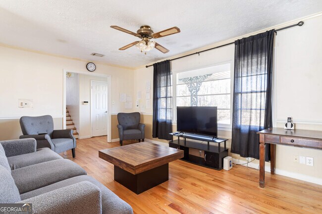 Building Photo - 4311 Short St