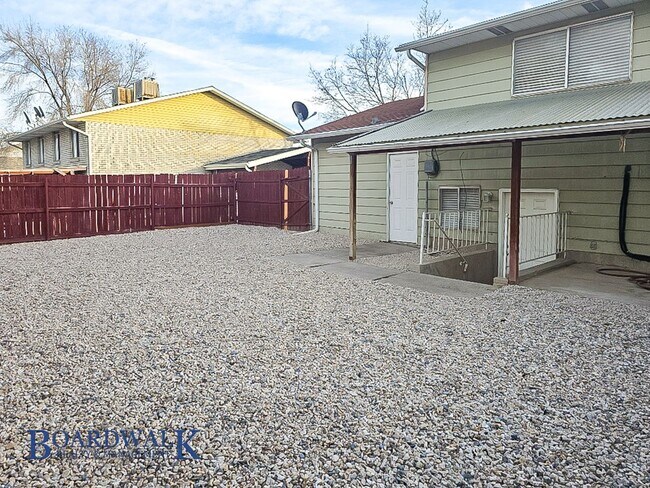 Building Photo - 3944 Crown Ave