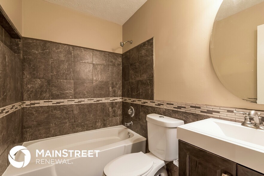Building Photo - 5075 Memory Ln