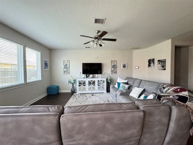 Building Photo - 12623 Hartford Bluff Ct