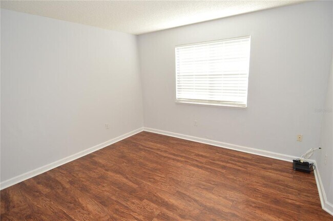Building Photo - 2500 Winding Creek Blvd