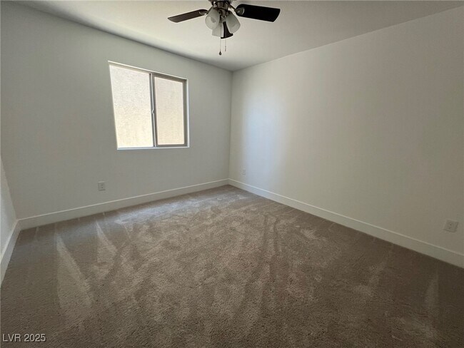 Building Photo - 7550 Quail Rock Ave