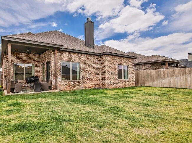 Building Photo - Beautiful 3 bedroom 2 bathroom in Frenship ISD!